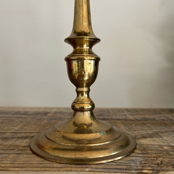 Brass candlestick for pillar candles - Picture 3 of 6
